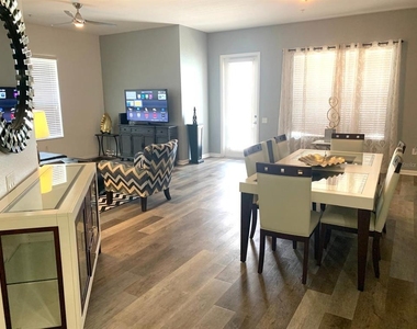 4840 Cayview Avenue - Photo Thumbnail 5