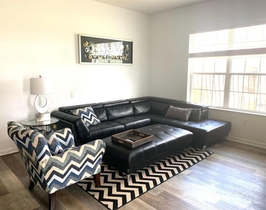 4840 Cayview Avenue - Photo Thumbnail 22