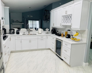 2062 Sue Ellen Court - Photo Thumbnail 3