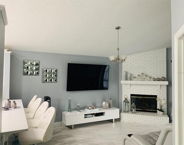 2062 Sue Ellen Court - Photo Thumbnail 7