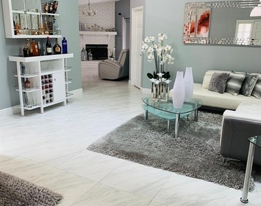 2062 Sue Ellen Court - Photo Thumbnail 6