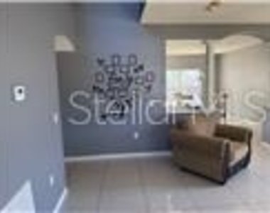 1403 Kissimmee Court - Photo Thumbnail 3