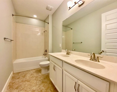 16238 Wind View Lane - Photo Thumbnail 20