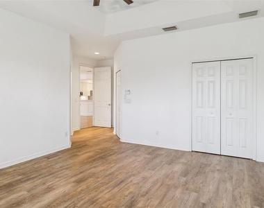 4680 Portage Trail - Photo Thumbnail 15