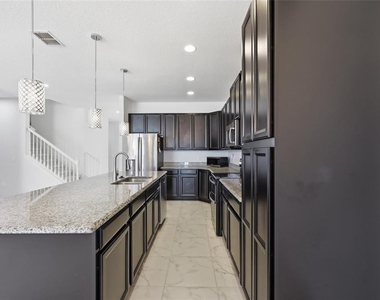 2252 Rush Bay Way - Photo Thumbnail 9