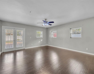 1811 Park Lake Street - Photo Thumbnail 18