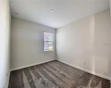 1307 Oak Crest Street - Photo Thumbnail 20