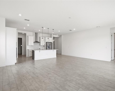 13589 Mcmillan Drive - Photo Thumbnail 18