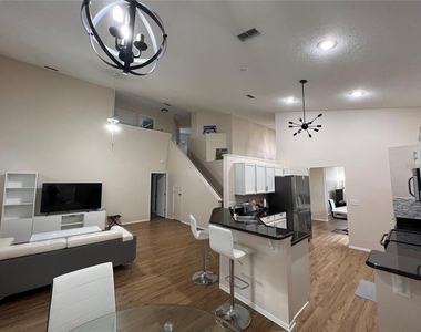 755 Riggs Circle - Photo Thumbnail 16