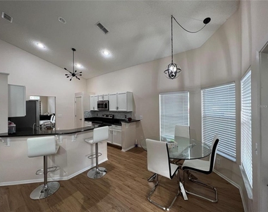 755 Riggs Circle - Photo Thumbnail 9