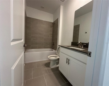 3052 Park Vale Road - Photo Thumbnail 11
