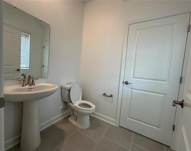 3052 Park Vale Road - Photo Thumbnail 19