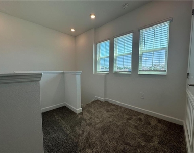 3052 Park Vale Road - Photo Thumbnail 18