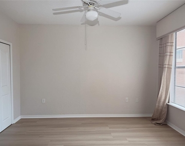 6149 Metrowest Boulevard - Photo Thumbnail 3