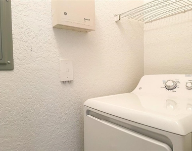6149 Metrowest Boulevard - Photo Thumbnail 18