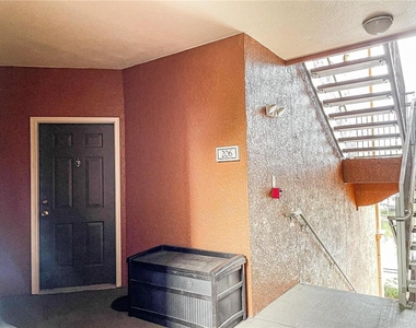 6149 Metrowest Boulevard - Photo Thumbnail 1