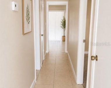 1152 Old South Drive - Photo Thumbnail 3