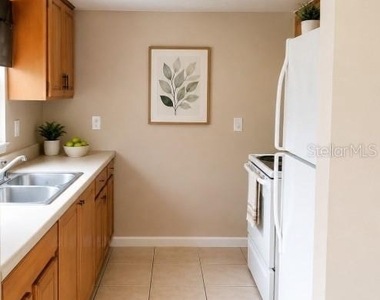 1152 Old South Drive - Photo Thumbnail 5