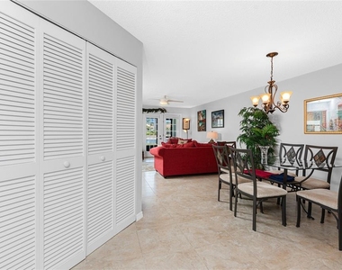 511 Pine Hollow Circle - Photo Thumbnail 12