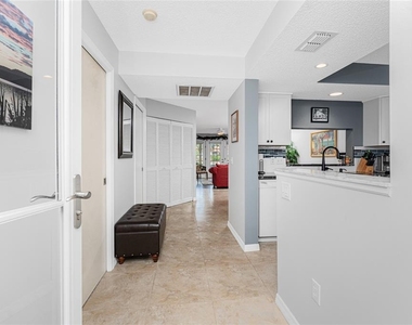511 Pine Hollow Circle - Photo Thumbnail 3