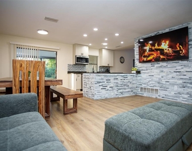 2719 Forest Knoll Drive - Photo Thumbnail 1
