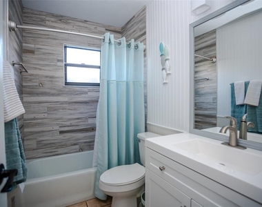 2719 Forest Knoll Drive - Photo Thumbnail 14
