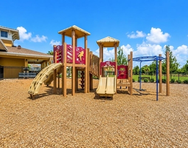 12365 Trailhead Drive - Photo Thumbnail 22