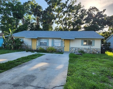1120 36th Street W - Photo Thumbnail 1