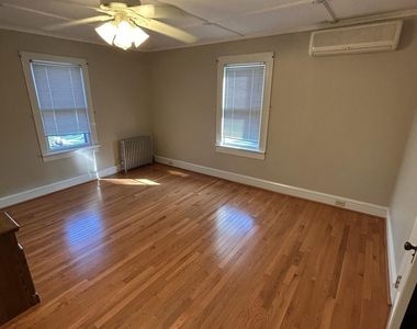 830 Brook Street - Photo Thumbnail 13
