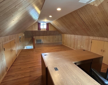830 Brook Street - Photo Thumbnail 22