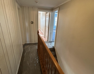 830 Brook Street - Photo Thumbnail 11