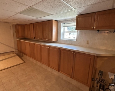 830 Brook Street - Photo Thumbnail 26