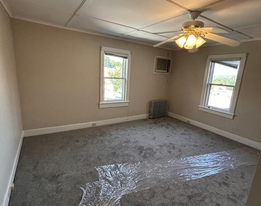 830 Brook Street - Photo Thumbnail 16