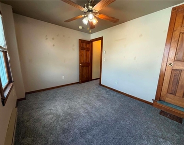 816 23rd Street - Photo Thumbnail 17