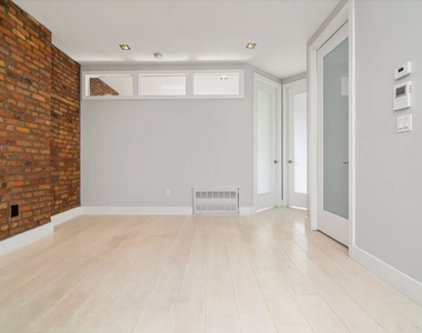 248 Mott Street - Photo Thumbnail 10