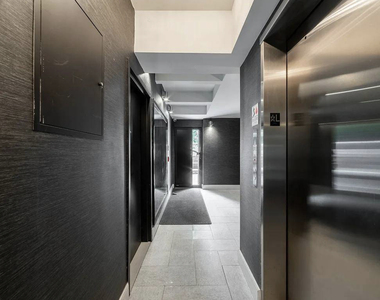 887 Bergen Street - Photo Thumbnail 5