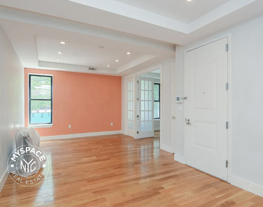 951 Prospect Avenue - Photo Thumbnail 1