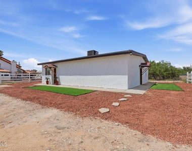 536 James Street - Photo Thumbnail 27