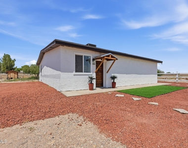 536 James Street - Photo Thumbnail 28