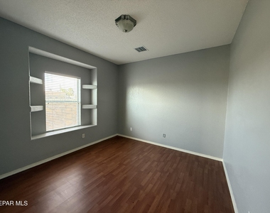 3660 Sammy Reece Place - Photo Thumbnail 14
