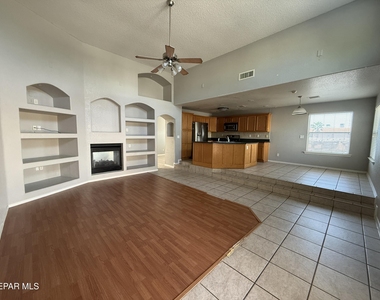 3660 Sammy Reece Place - Photo Thumbnail 5