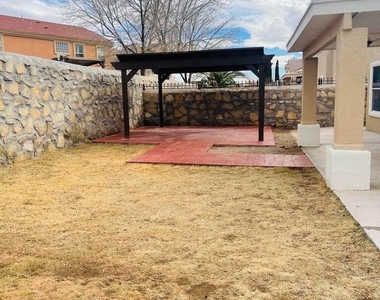 3660 Sammy Reece Place - Photo Thumbnail 2