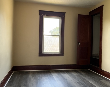 101 Jacobs Street - Photo Thumbnail 2