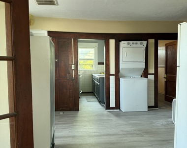 101 Jacobs Street - Photo Thumbnail 3