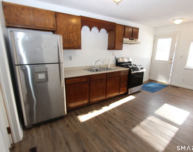 24 Brook Street - Photo Thumbnail 1