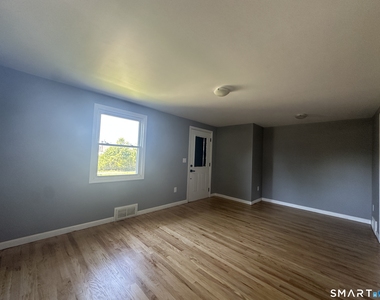 50 Hillcrest Avenue - Photo Thumbnail 6