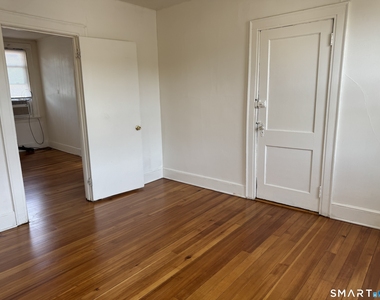 31 Lucy Street - Photo Thumbnail 13