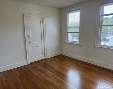 31 Lucy Street - Photo Thumbnail 12