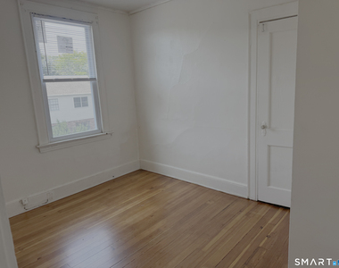 31 Lucy Street - Photo Thumbnail 8