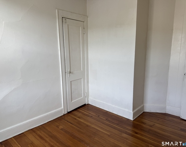 31 Lucy Street - Photo Thumbnail 11